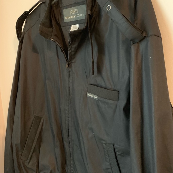 VINTAGE Members Only Bomber Jacket - Picture 4 of 4